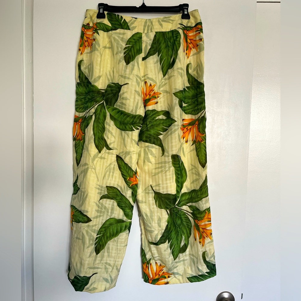 Tommy Bahama Silk Floral Wide Leg Cropped Pants Size 10 - Picture 2 of 6